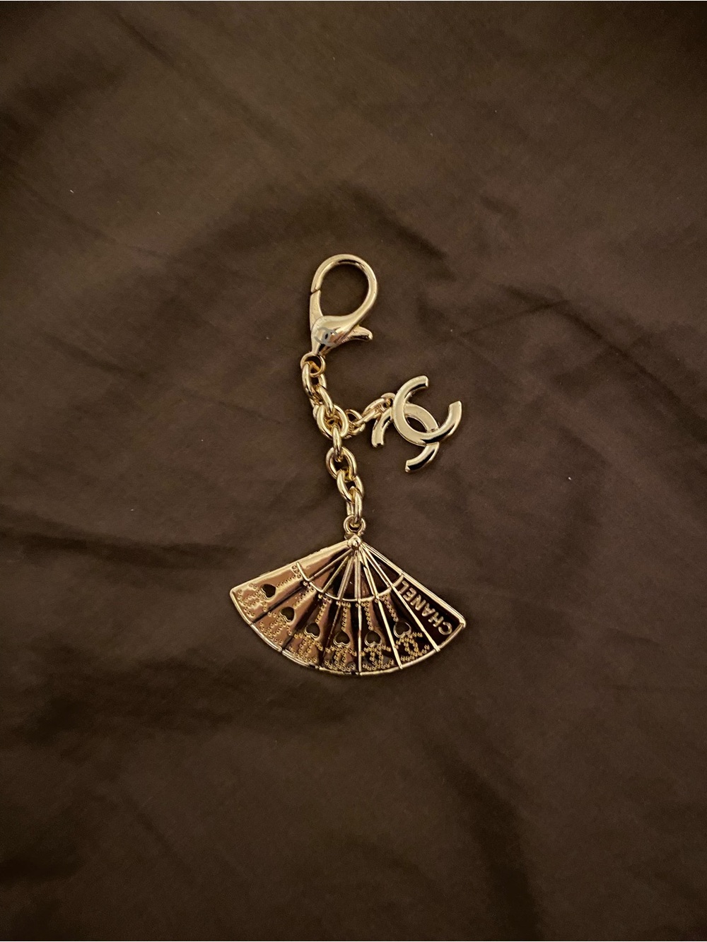 Gold-Tone Fan Charm Keychain